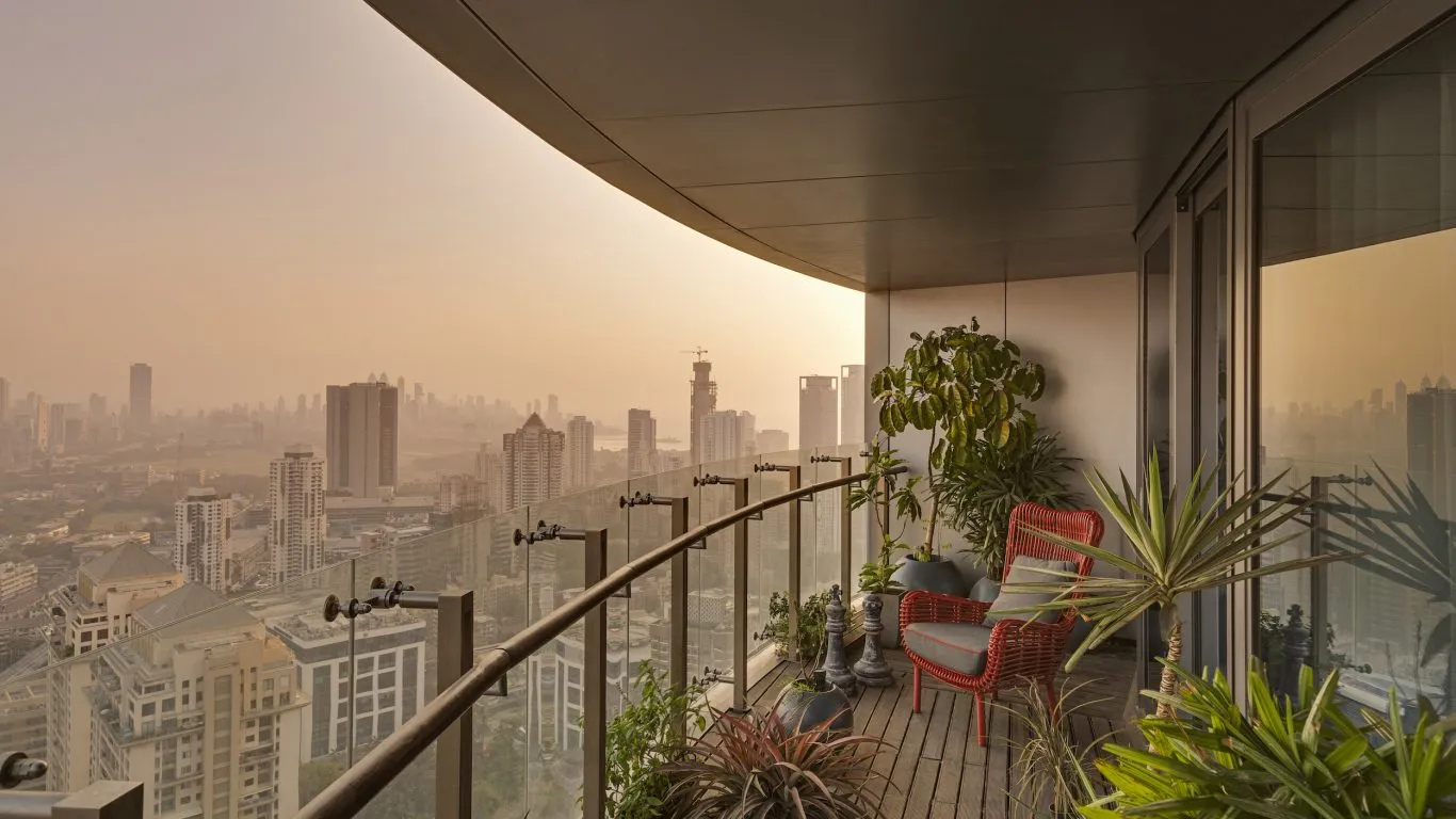 Which floor is best in high rise apartments in India